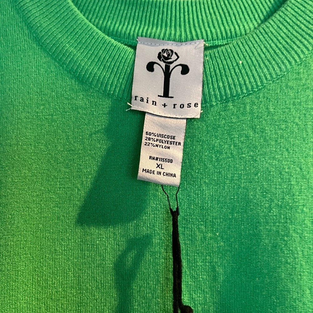 Rain + Rose Green Sleeveless Sweater NEW - Picture 3 of 4